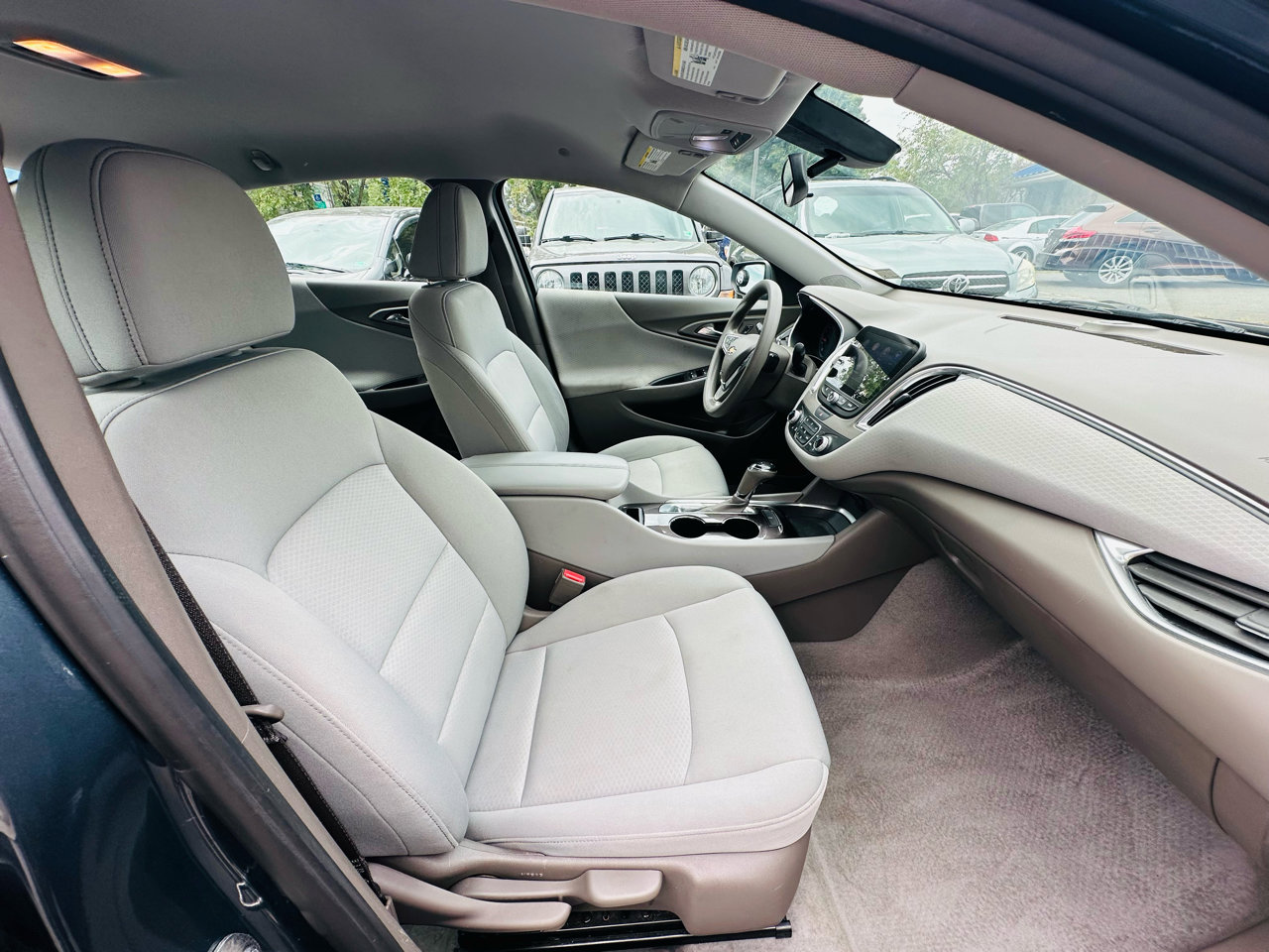 Used 2019 Chevrolet Malibu LT image 27
