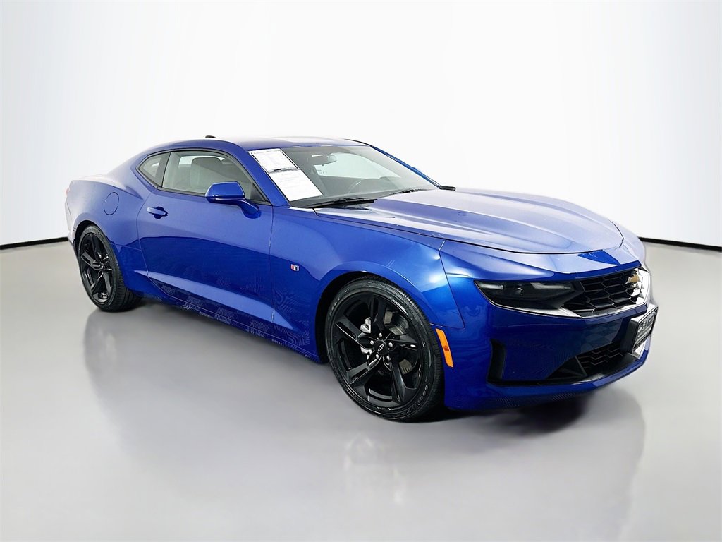 Used 2021 Chevrolet Camaro LT image 1