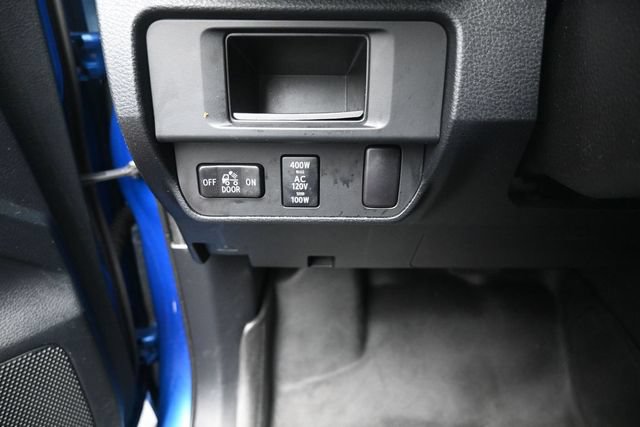 Used 2016 Toyota Tacoma TRD Sport w/ Premium & Technology Package RWD image 16
