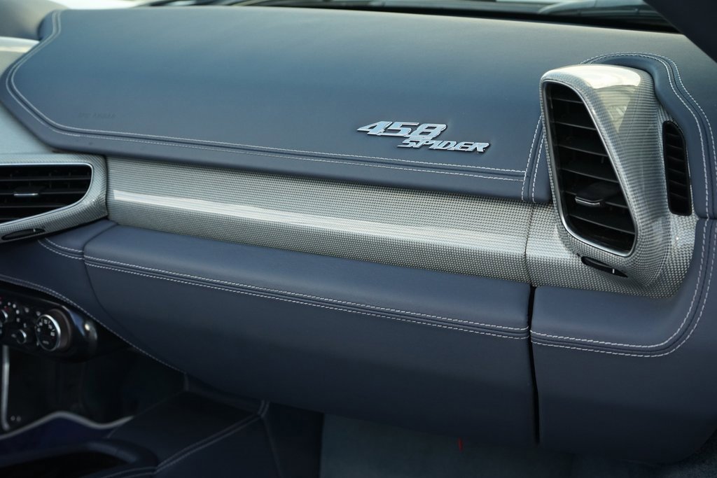 Used 2015 Ferrari 458 Spider image 25