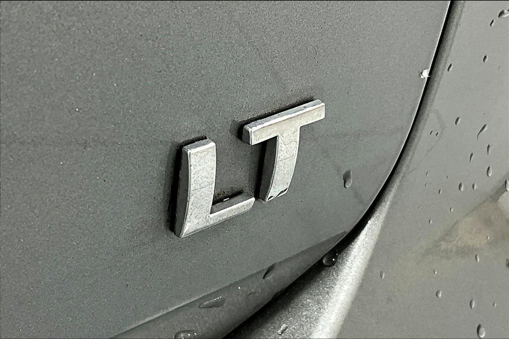 Used 2023 Chevrolet Equinox LT image 39