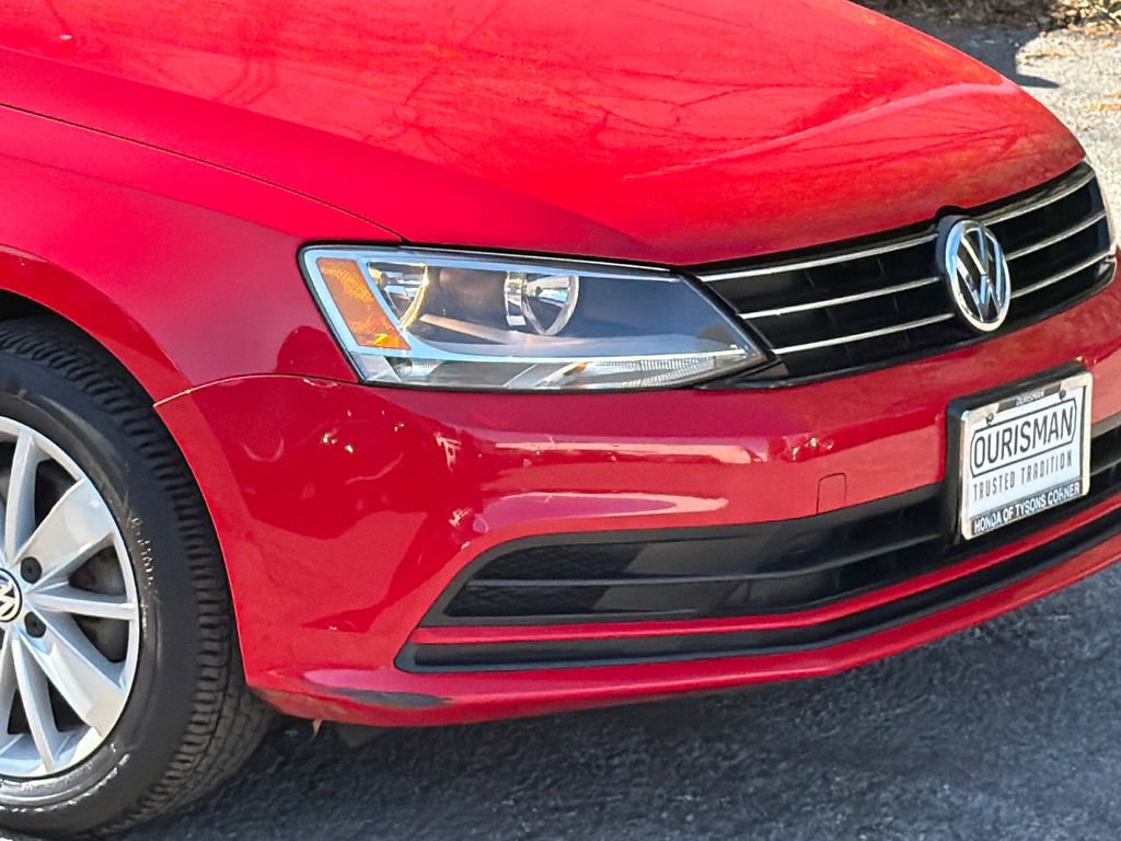 Used 2015 Volkswagen Jetta SE FWD image 3