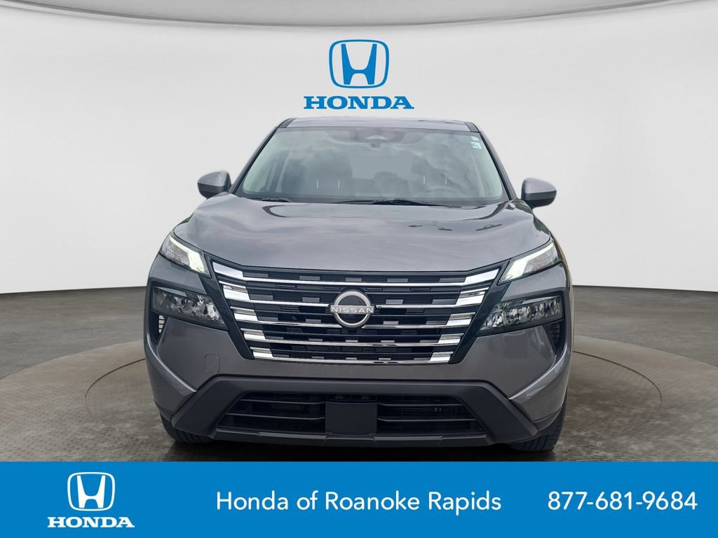 Used 2024 Nissan Rogue SV AWD/4WD image 8