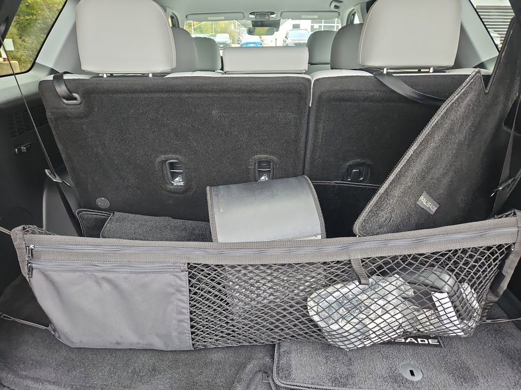 Used 2023 Hyundai Palisade SEL w/ Cargo Package image 32