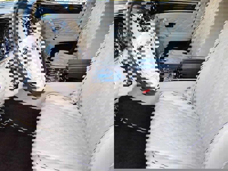 Used 2016 Bentley Flying Spur V8 image 19