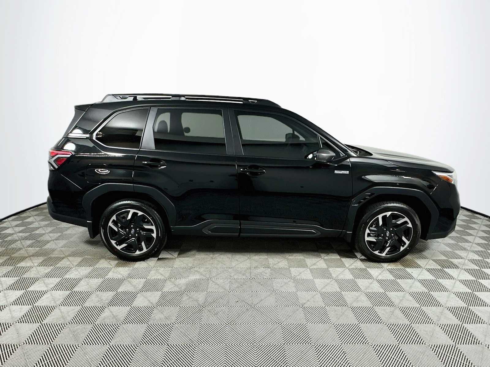 New 2026 Subaru Forester Touring AWD/4WD image 8