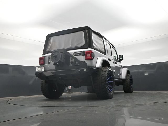 Used 2019 Jeep Wrangler Unlimited Sahara AWD/4WD image 30