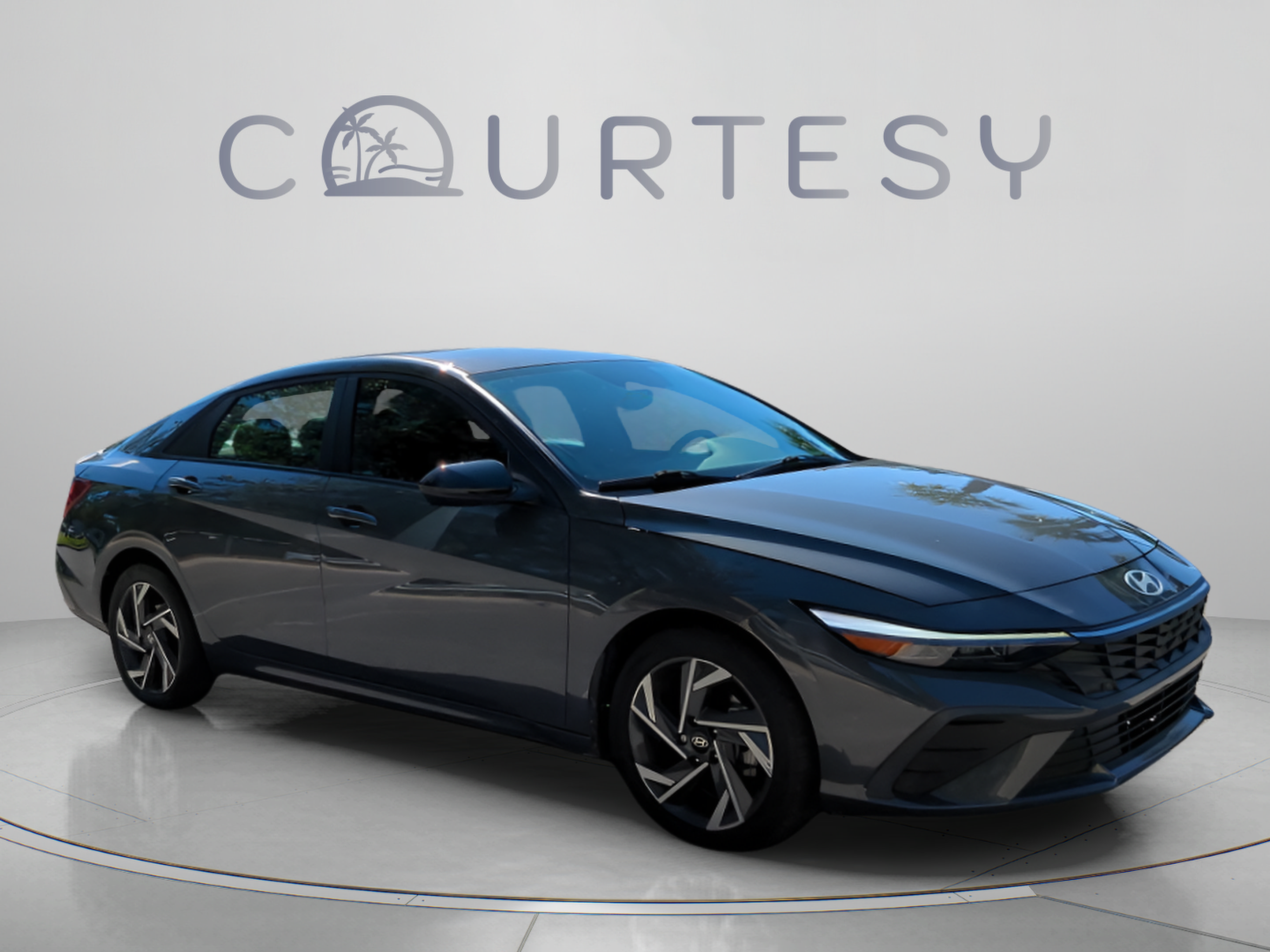 Used 2025 Hyundai Elantra Sport FWD image 9