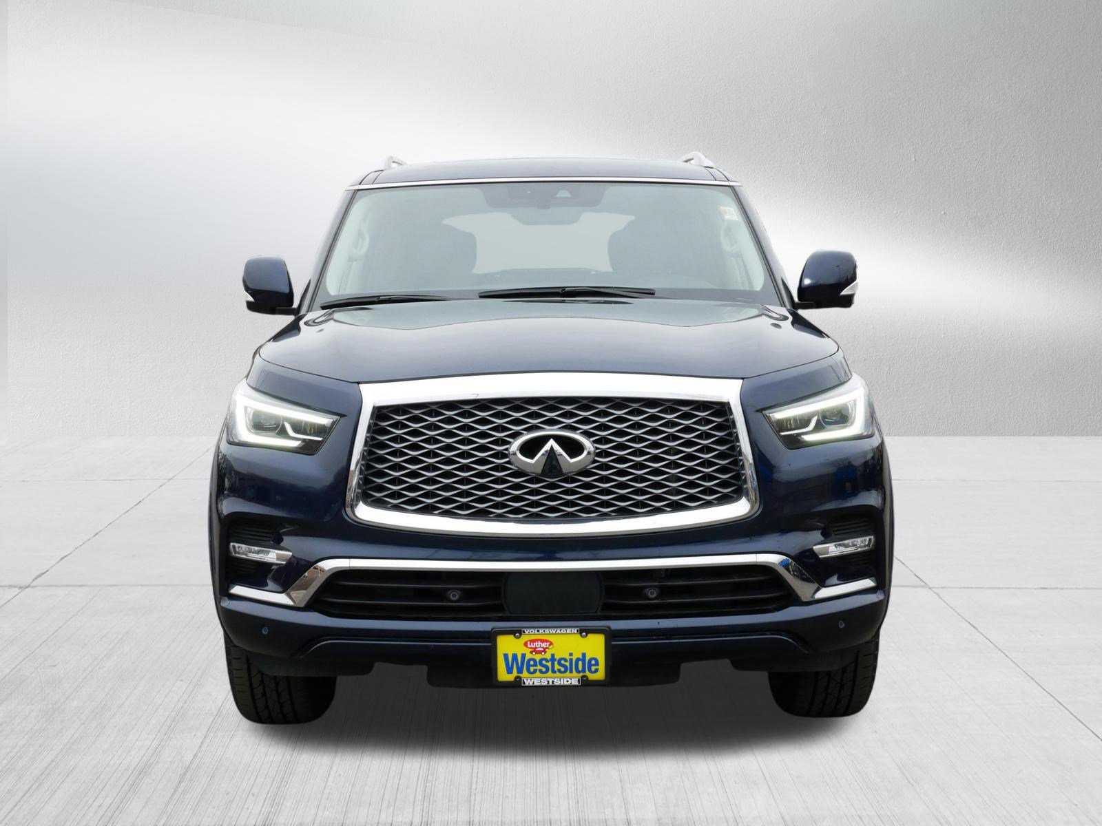 Used 2024 INFINITI QX80 Luxe image 2