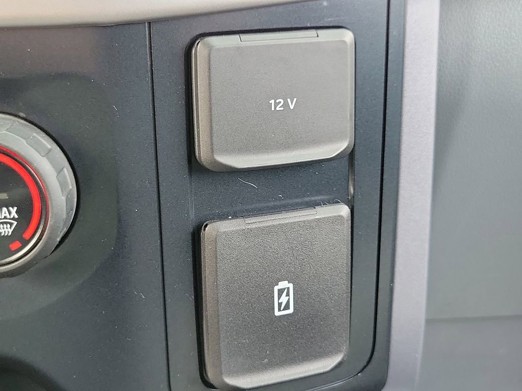 Used 2023 Ford F150 XLT image 11