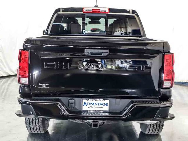 Used 2026 Chevrolet Colorado W/T w/ WT Custom Package AWD/4WD image 8