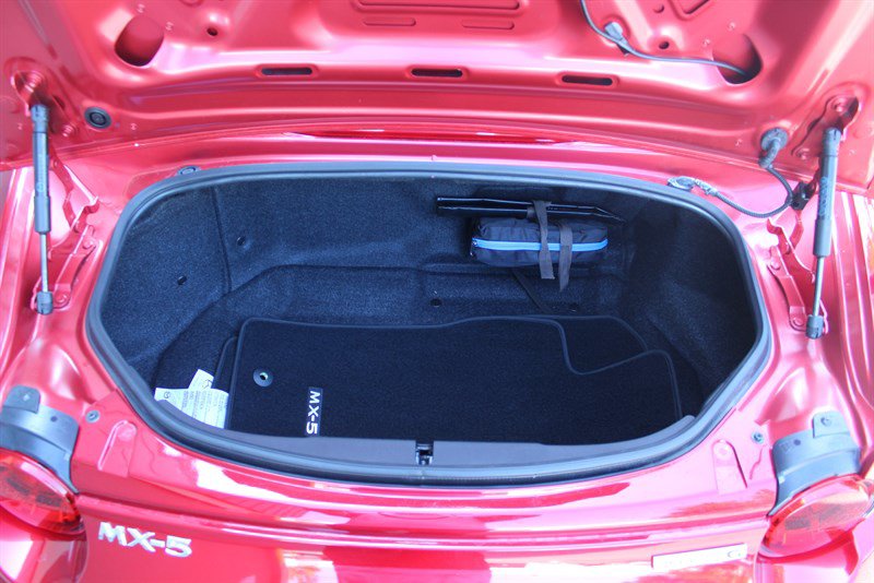 Used 2022 MAZDA MX-5 Miata Grand Touring RWD image 29