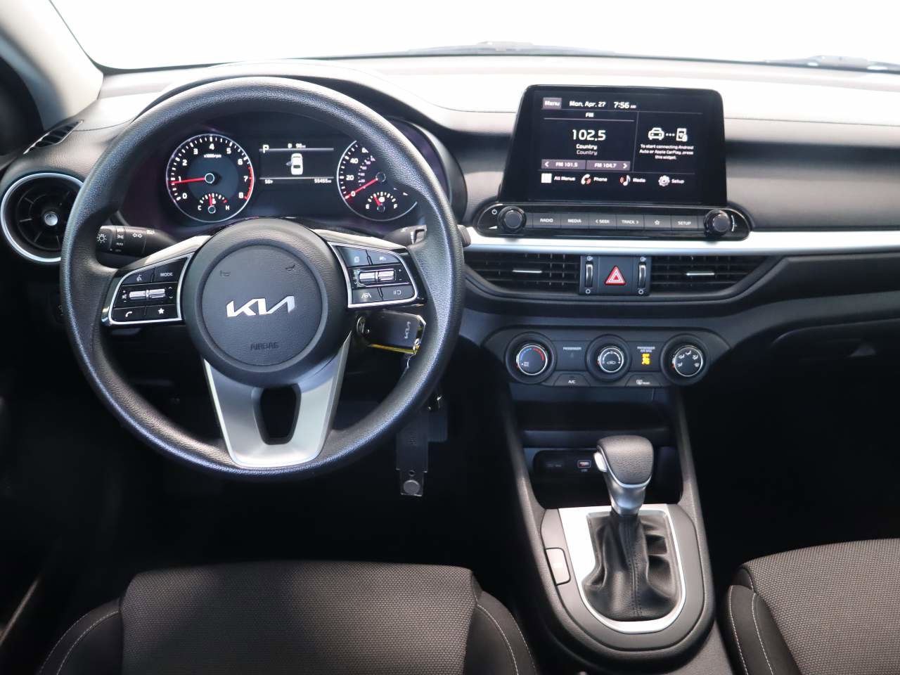 Used 2022 Kia Forte LXS FWD image 12