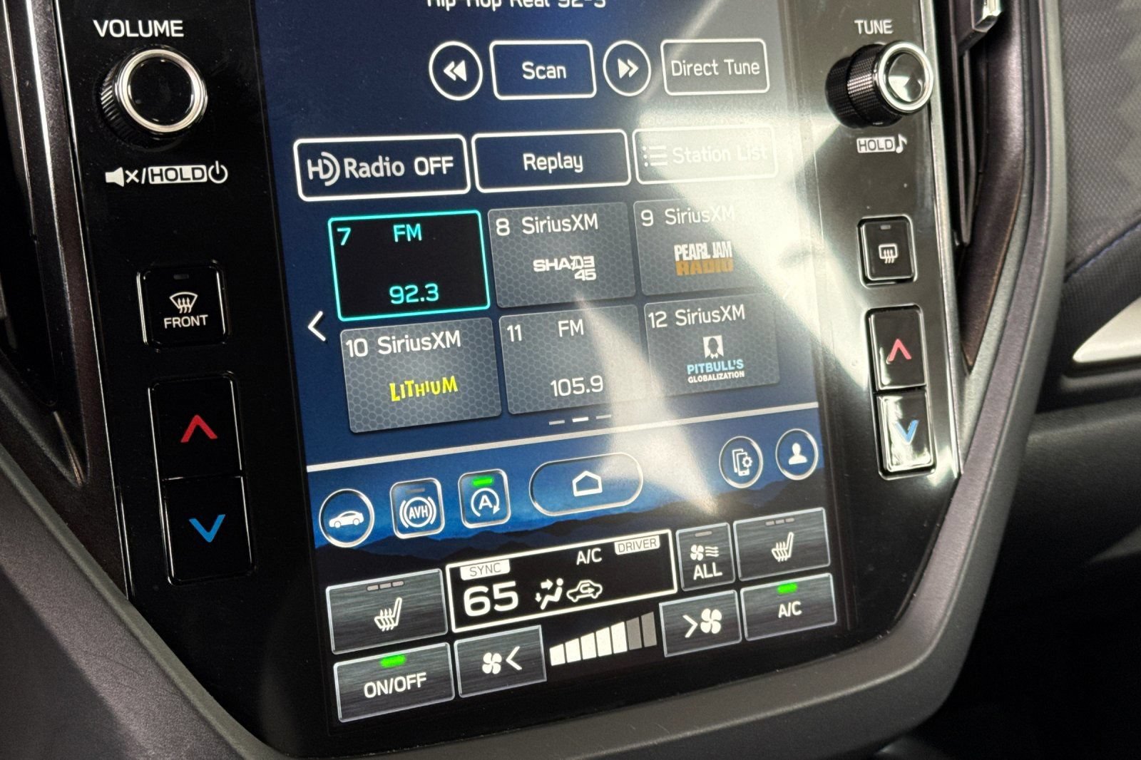 Certified 2025 Subaru Forester Premium AWD/4WD image 23