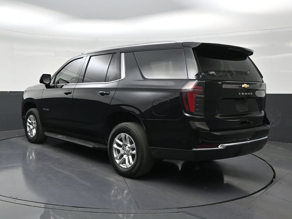 Used 2025 Chevrolet Tahoe LS RWD image 3