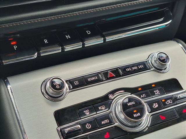 Used 2024 Lincoln Aviator 2WD w/ Premium Package image 12