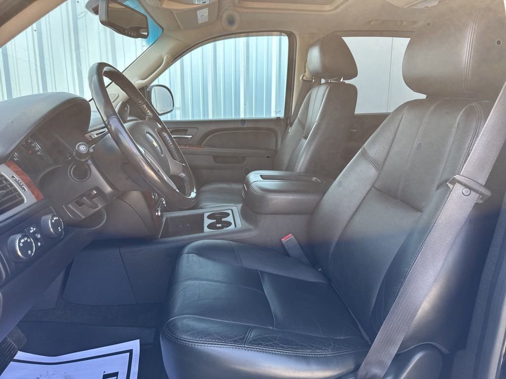 Used 2012 Chevrolet Suburban LT AWD/4WD image 11