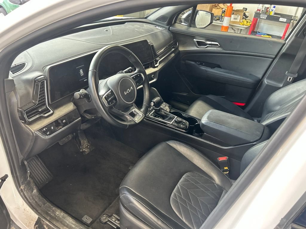 Used 2025 Kia Sportage X-Line w/ Premium Package AWD/4WD image 3