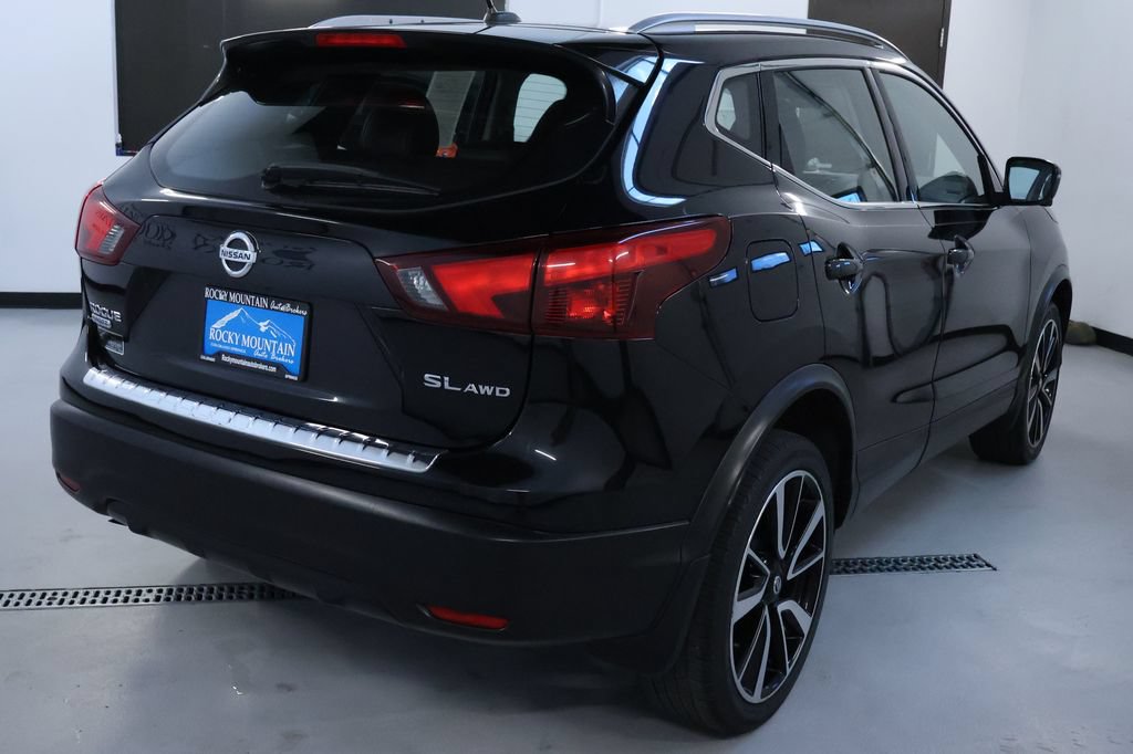 Used 2018 Nissan Rogue Sport SL w/ SL Premium Package AWD/4WD image 7