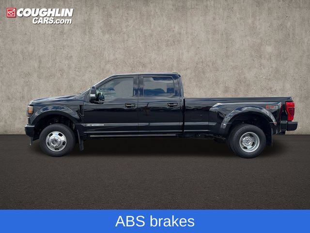 Used 2022 Ford F350 Lariat w/ Lariat Ultimate Package AWD/4WD image 5