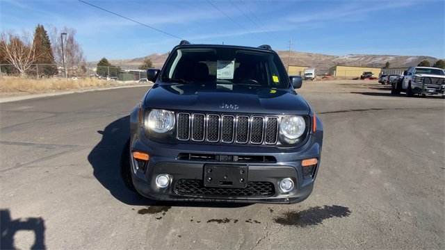Used 2019 Jeep Renegade Latitude w/ UConnect 8.4 Nav Group image 3