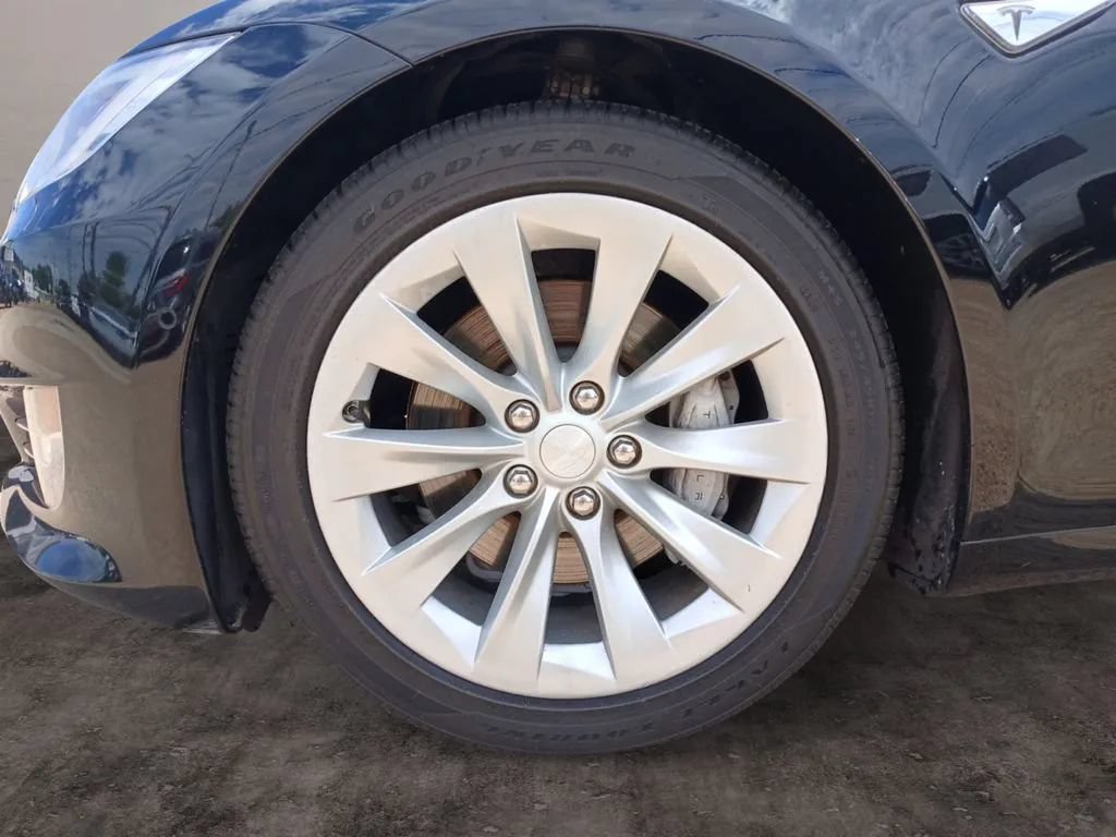 Used 2016 Tesla Model S 85D AWD/4WD image 9