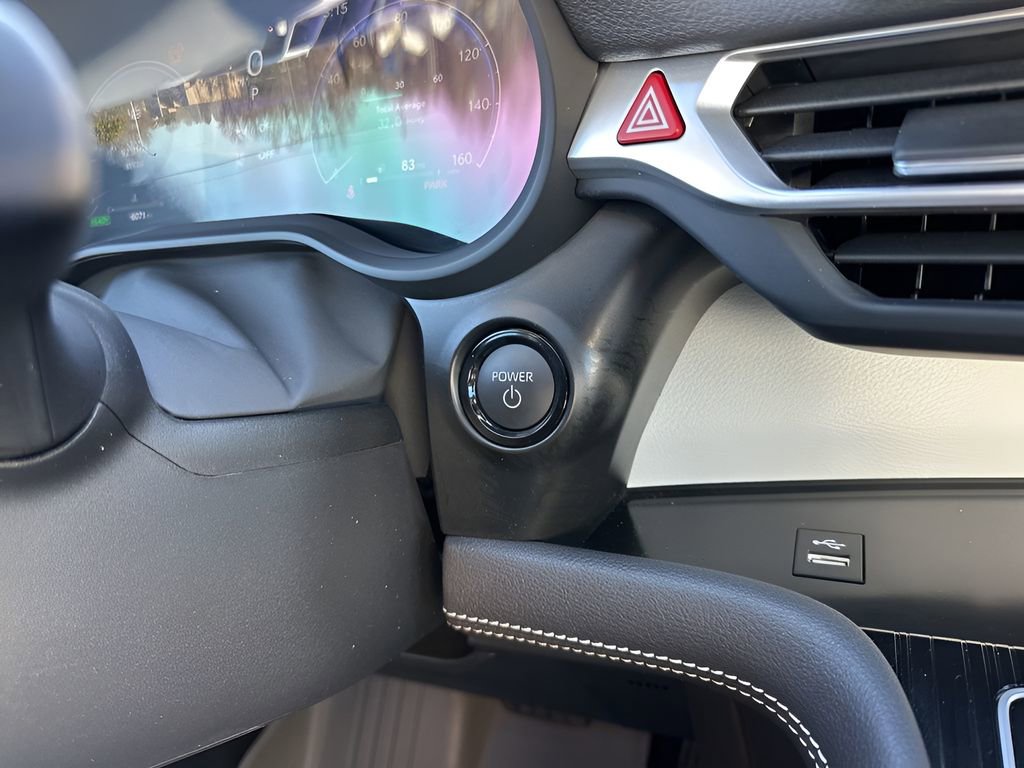 Used 2025 Toyota Sienna XSE AWD/4WD image 23
