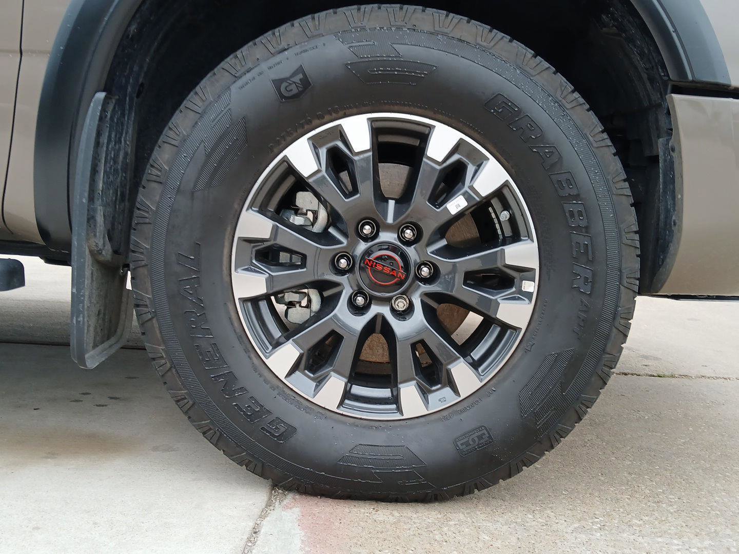 Used 2024 Nissan Titan PRO-4X w/ Pro-4x Utility Package AWD/4WD image 7