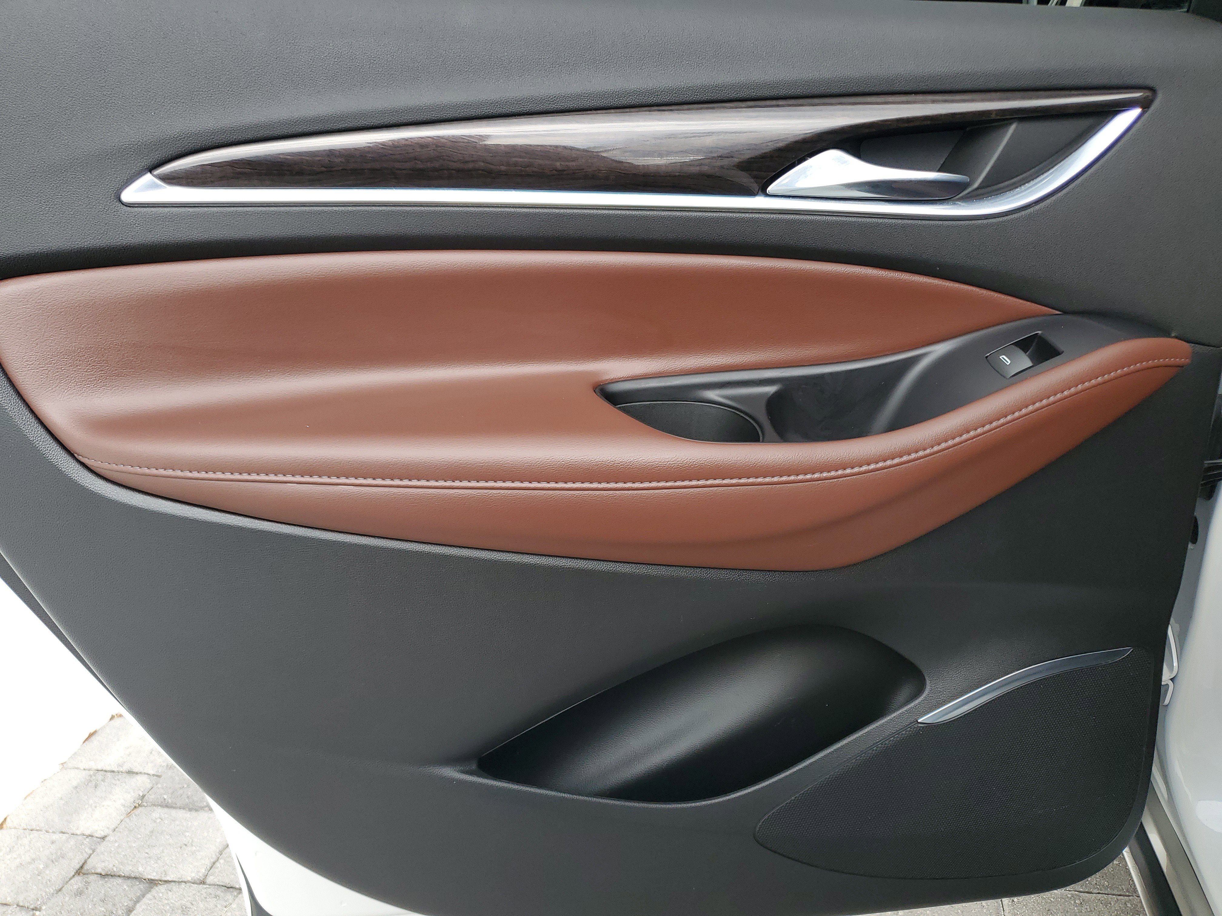 Used 2019 Buick Enclave Avenir w/ Avenir Technology Package image 11