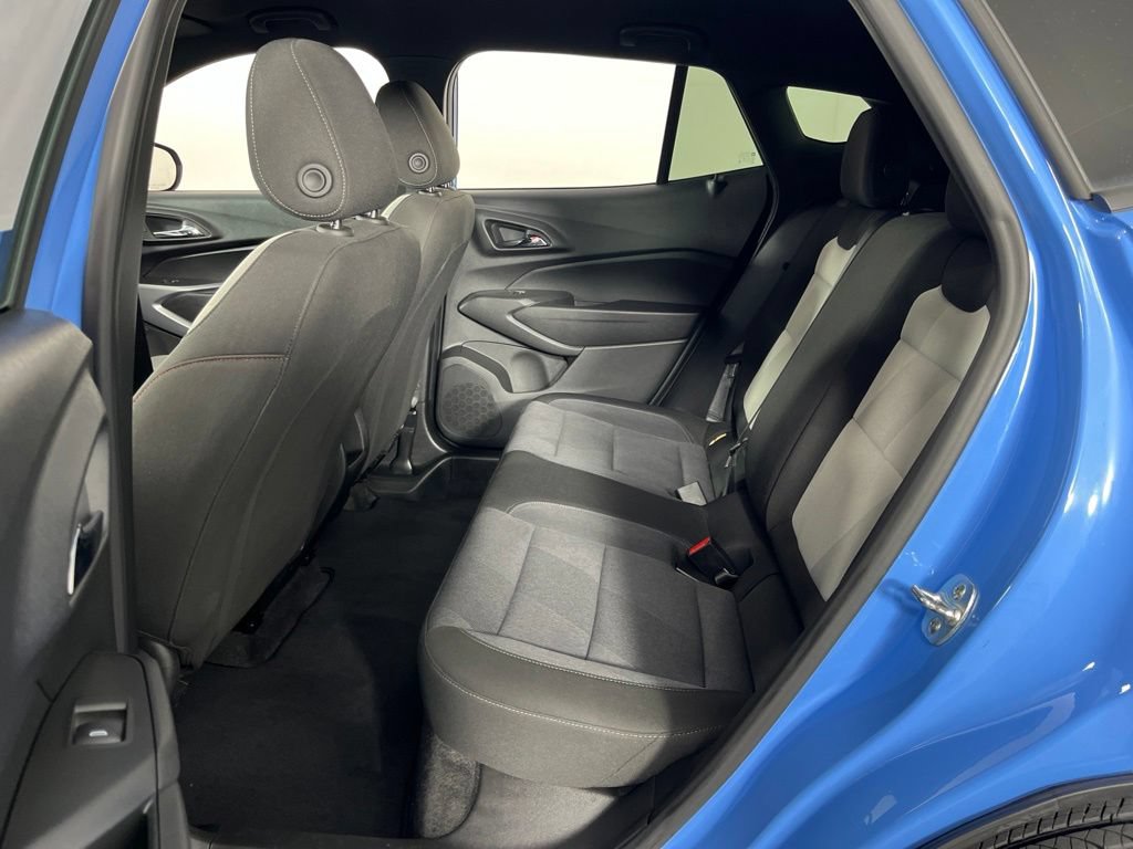 Certified 2024 Chevrolet Trax RS FWD image 21