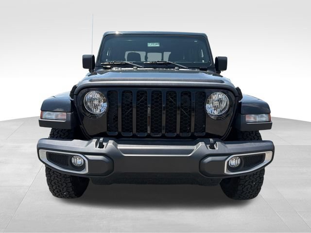 Used 2021 Jeep Gladiator Sport AWD/4WD image 2