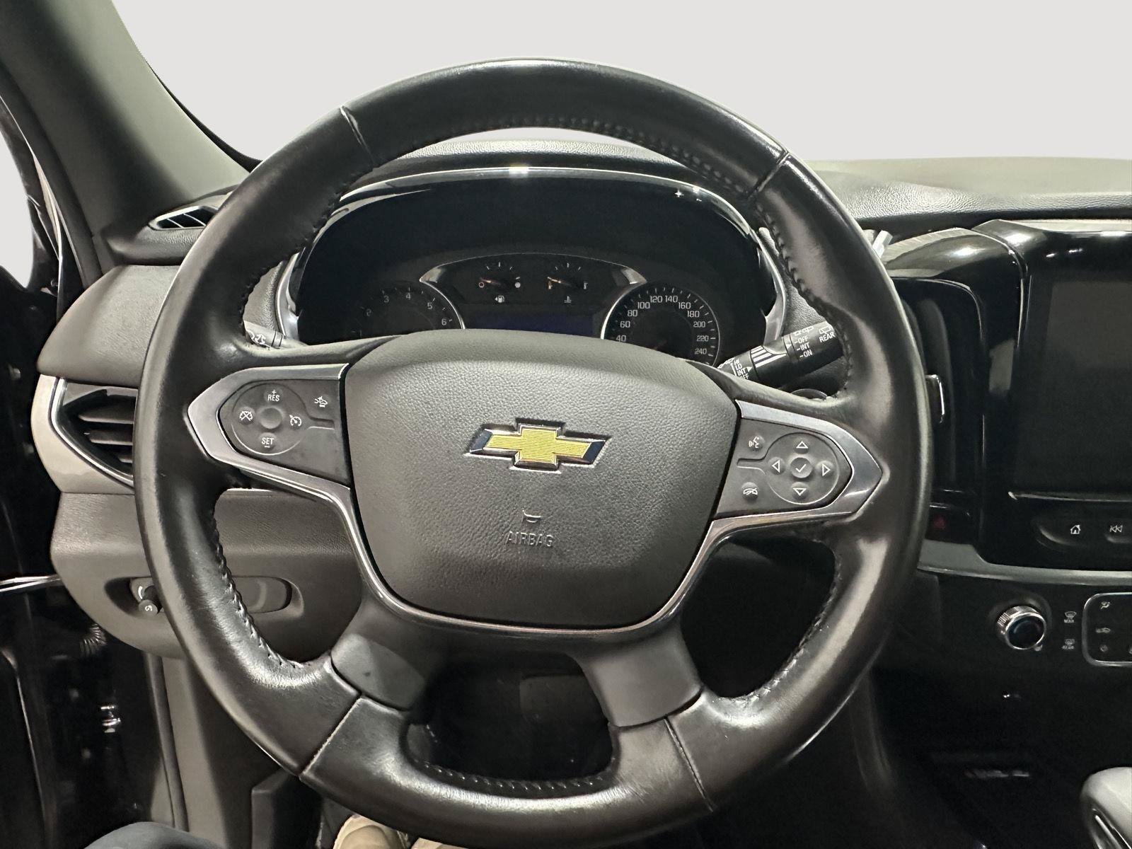 Used 2022 Chevrolet Traverse LT w/ LPO, Floor Liner Package AWD/4WD image 9