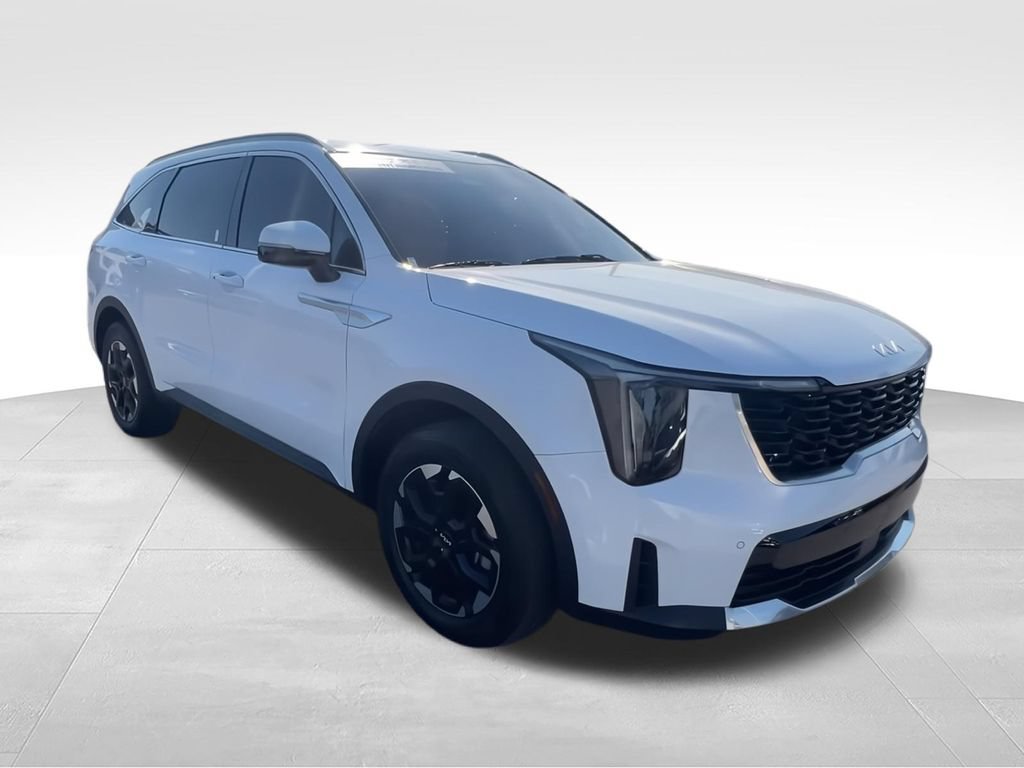 Used 2024 Kia Sorento S FWD image 2