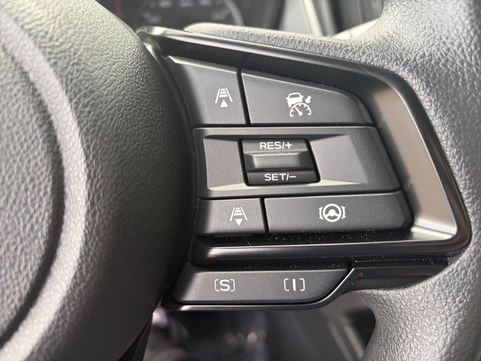 Used 2025 Subaru Crosstrek 2.5i Premium AWD/4WD image 20