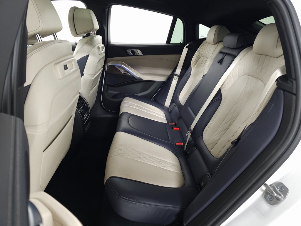 Used 2023 BMW X6 xDrive40i w/ M Sport Package image 37