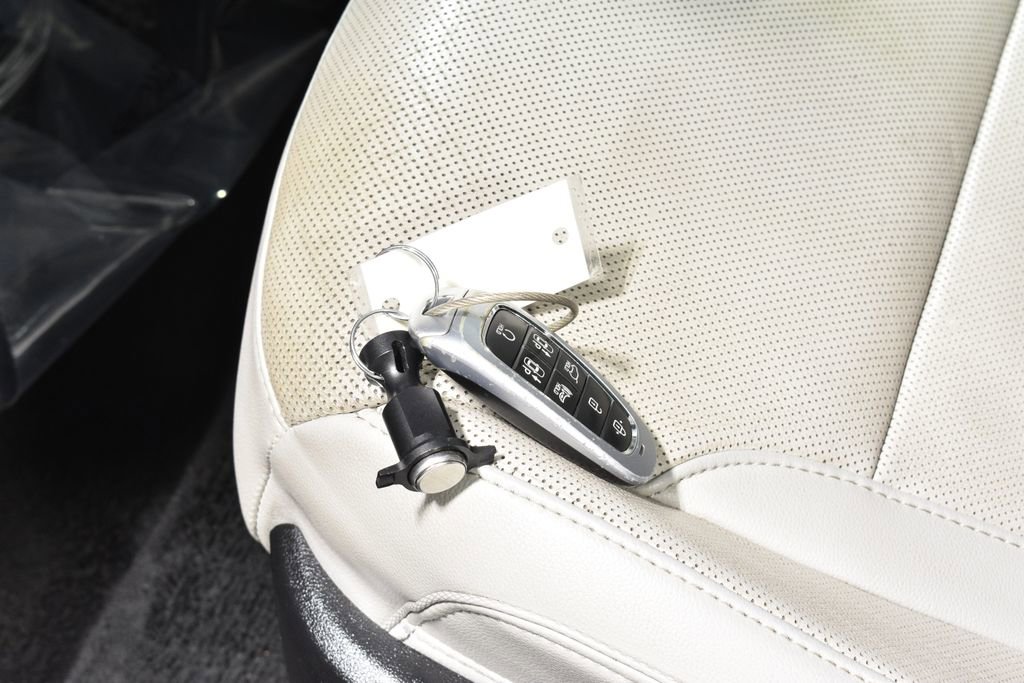 Used 2024 Hyundai Tucson Limited image 37