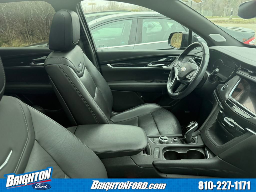Used 2020 Cadillac XT5 Premium Luxury w/ LPO, Floor Liner Package image 9