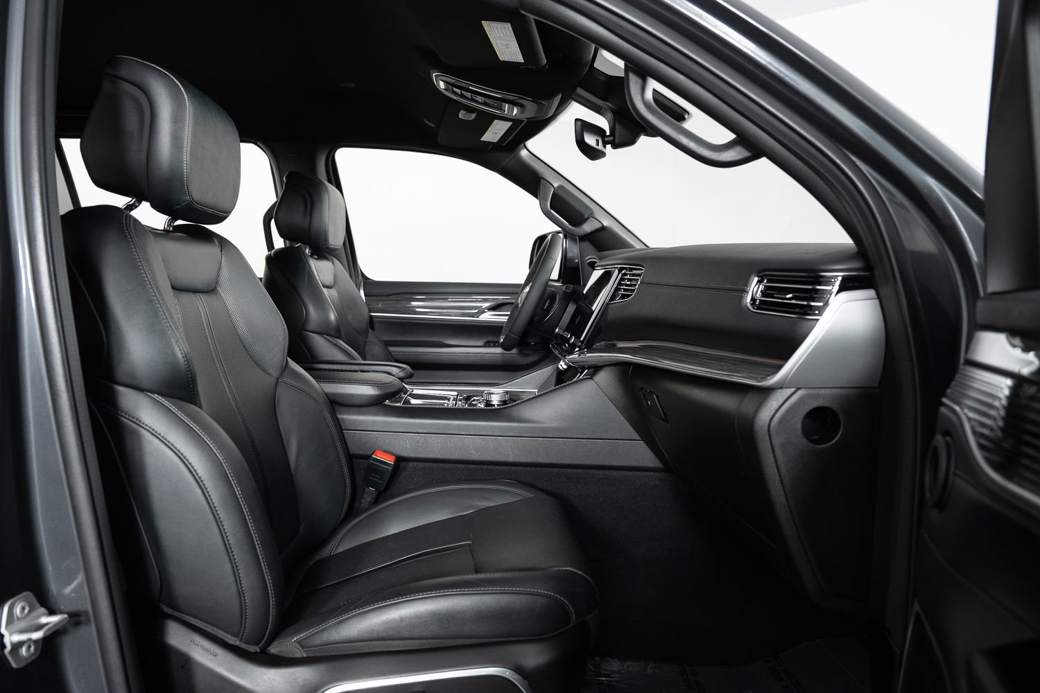 Used 2022 Jeep Wagoneer Series III image 30