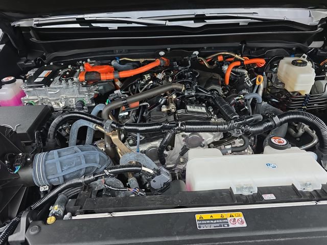 Used 2025 Toyota Tacoma Trailhunter image 29