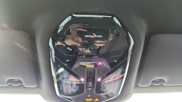 Used 2025 BMW i5 xDrive40 w/ Premium Package AWD/4WD image 59