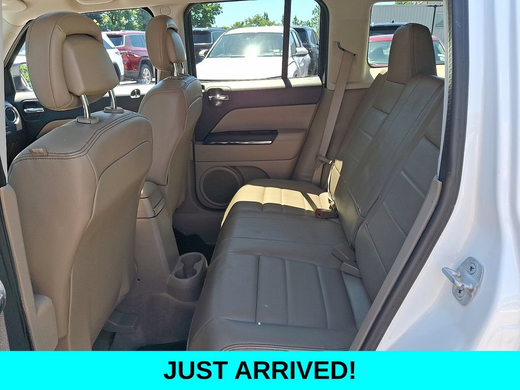 Used 2014 Jeep Patriot Limited w/ Sun/Sound Group AWD/4WD image 10