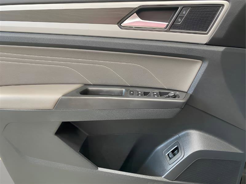 Used 2021 Volkswagen Atlas SE w/ Panoramic Sunroof Package image 9