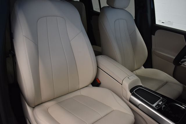 New 2026 Mercedes-Benz GLB 250 4MATIC image 6