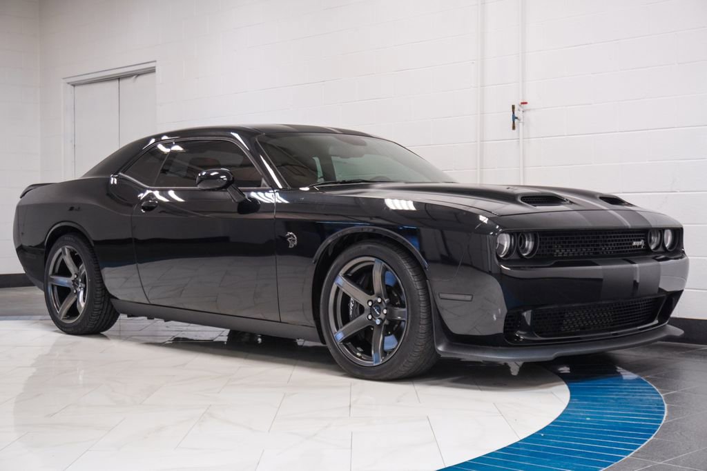Used 2022 Dodge Challenger SRT Hellcat Redeye RWD image 5