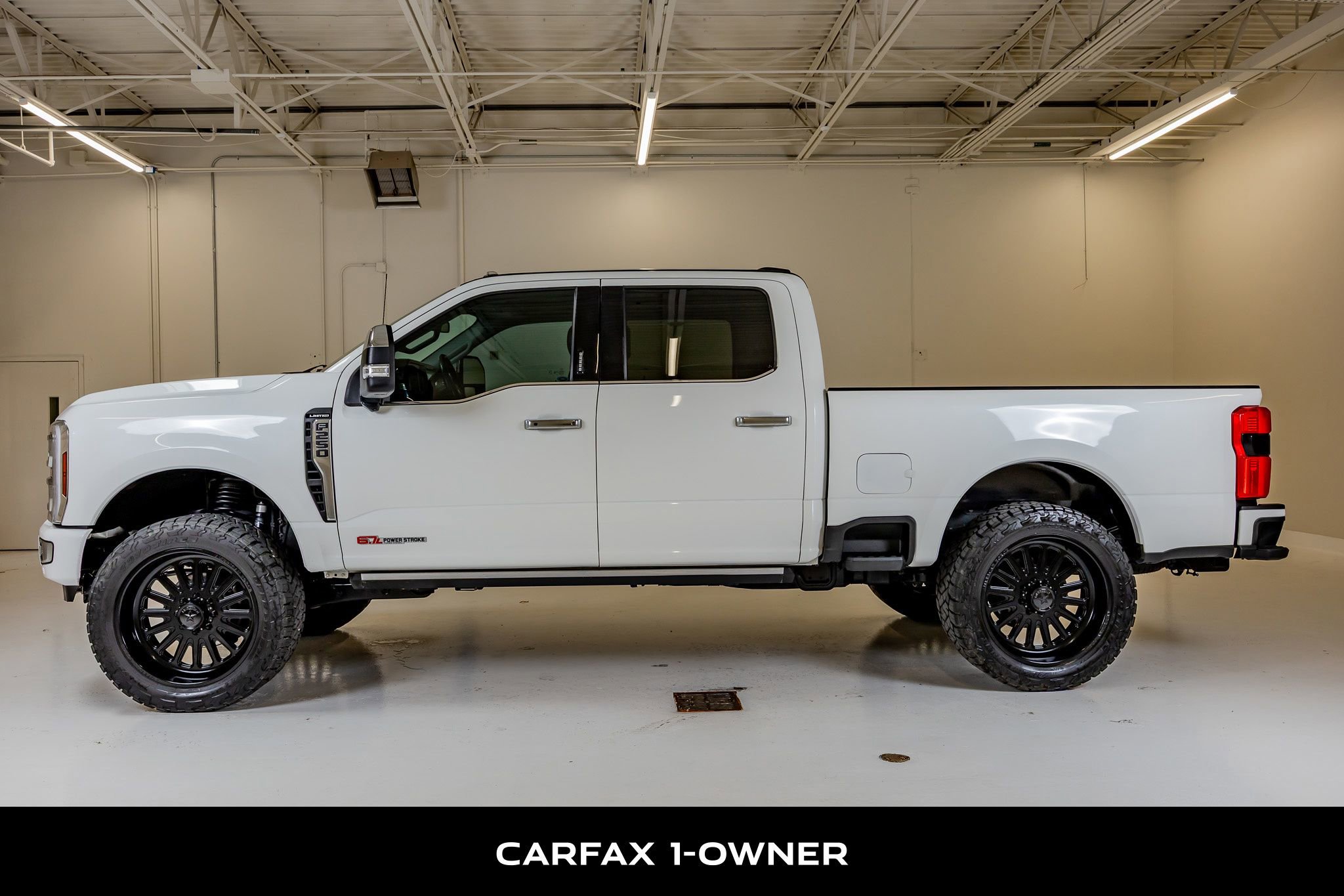 Used 2024 Ford F250 Limited w/ Snow Plow Prep Package AWD/4WD image 5