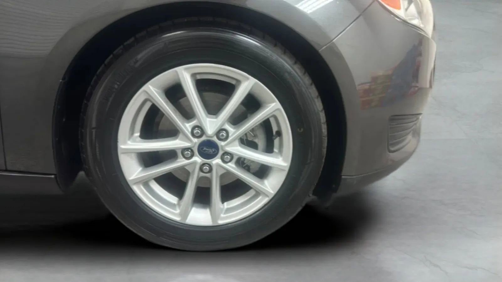 Used 2016 Ford Focus SE FWD image 25