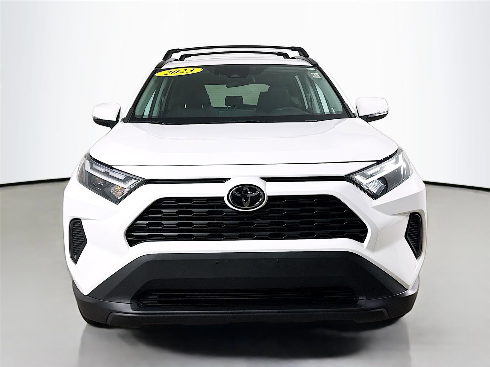 Used 2023 Toyota RAV4 XLE w/ Convenience Package image 2