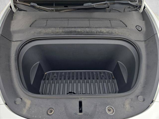 Used 2021 Tesla Model Y Long Range AWD/4WD image 6