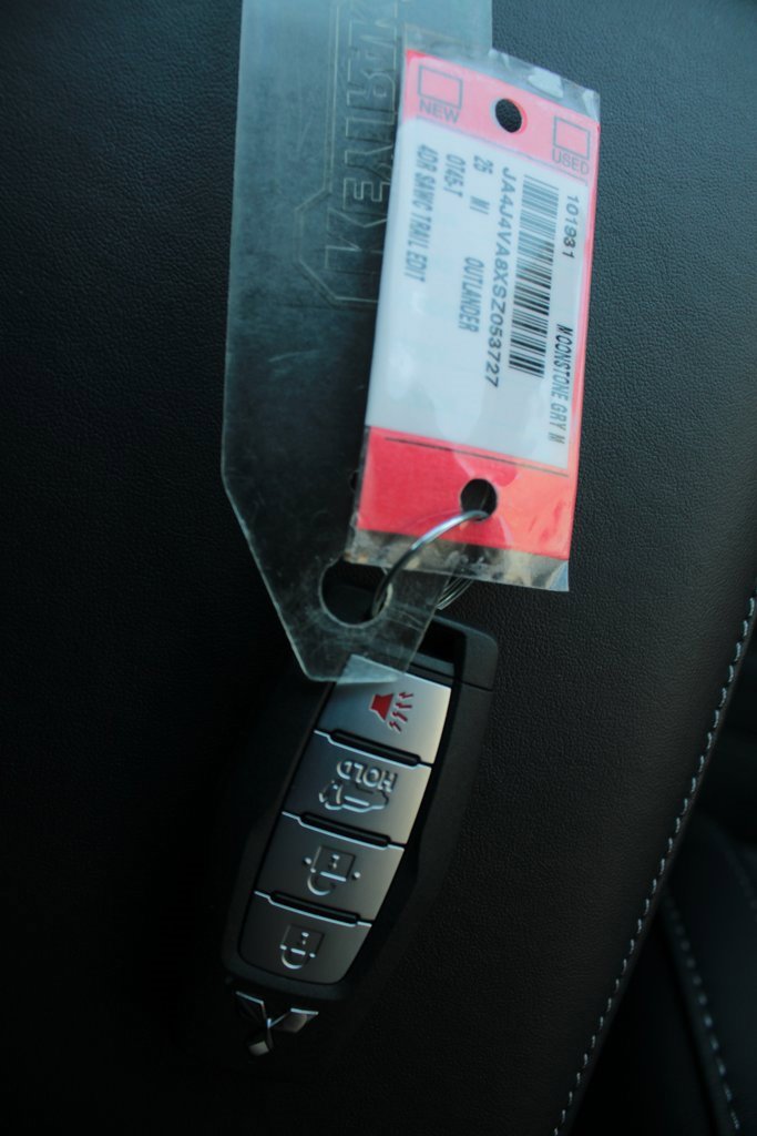 New 2025 Mitsubishi Outlander SE image 25