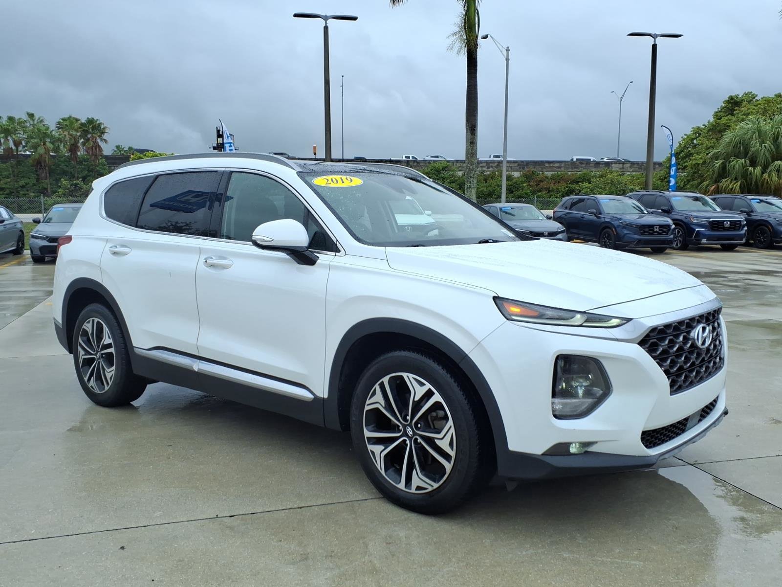 Used 2019 Hyundai Santa Fe FWD image 17
